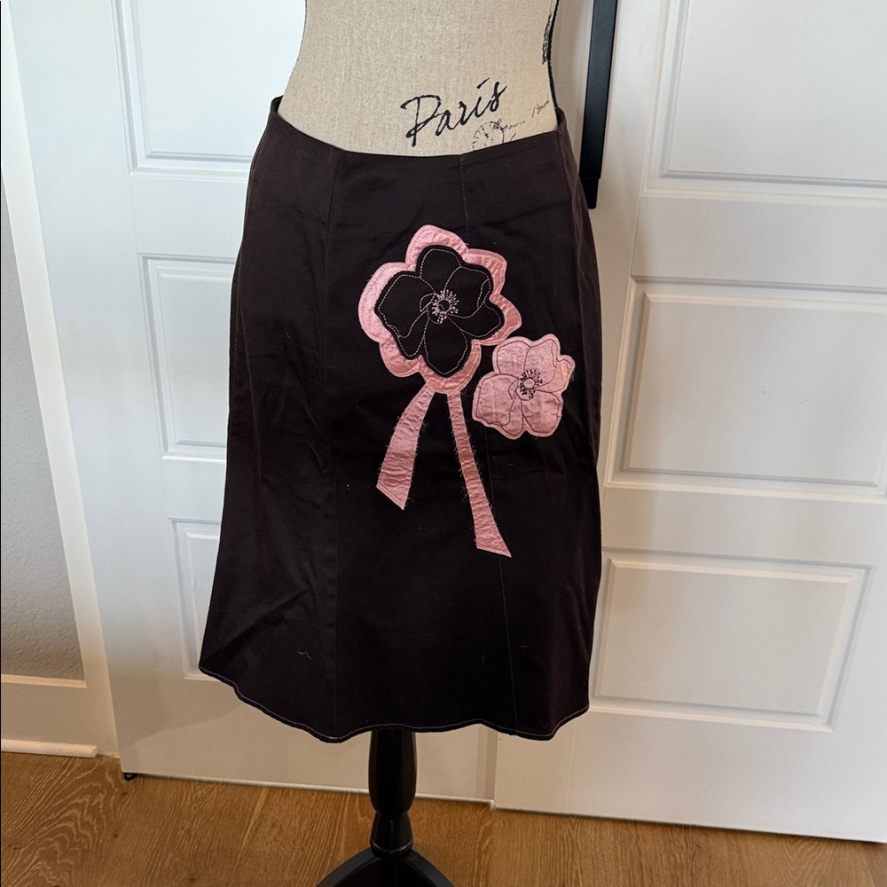 New York Chocolate Skirt with Pink Floral Accents
